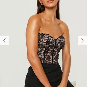 BOOHOO strapless lace corset top. NWT!!